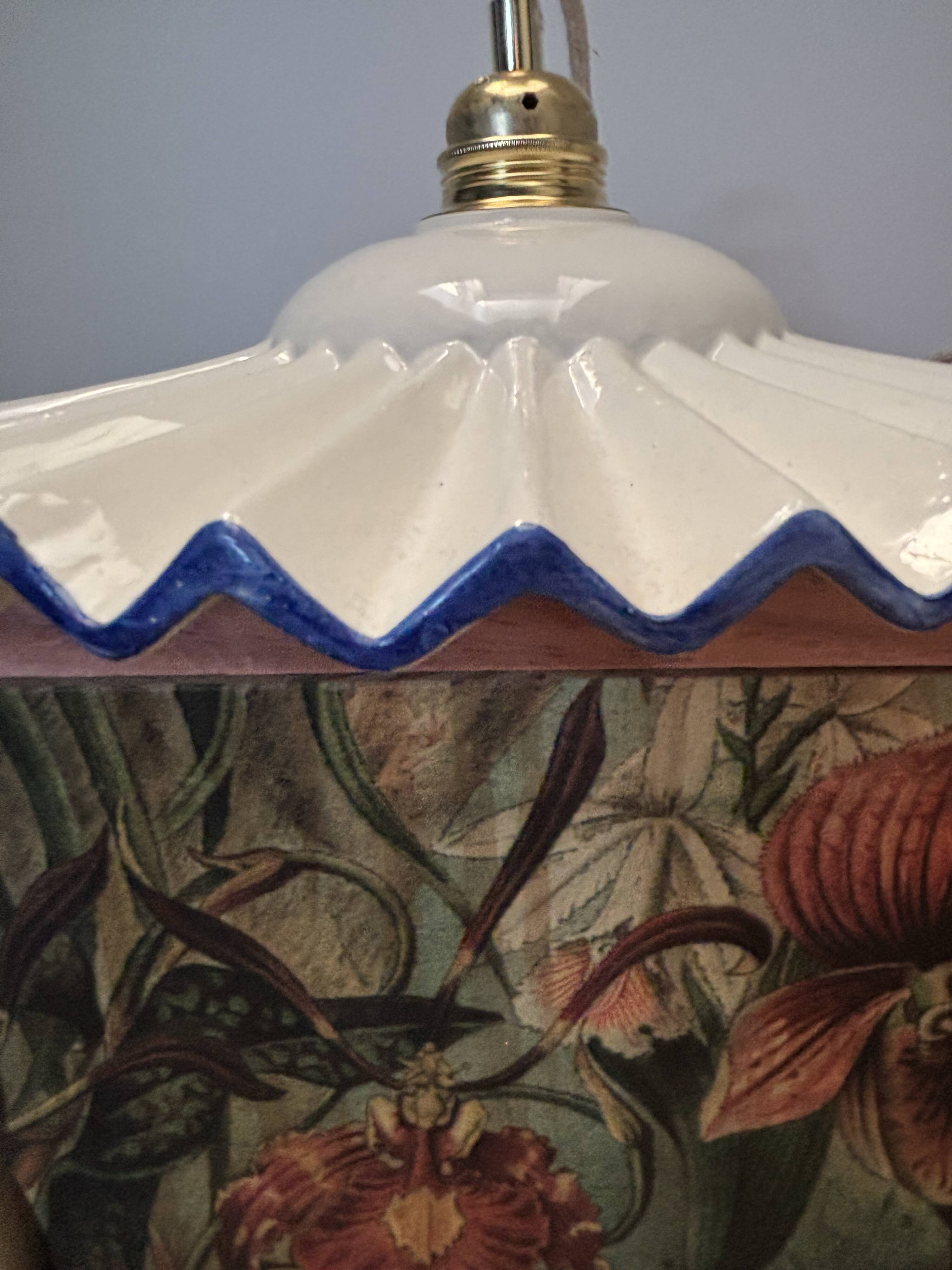 Vintage serrated pendant light