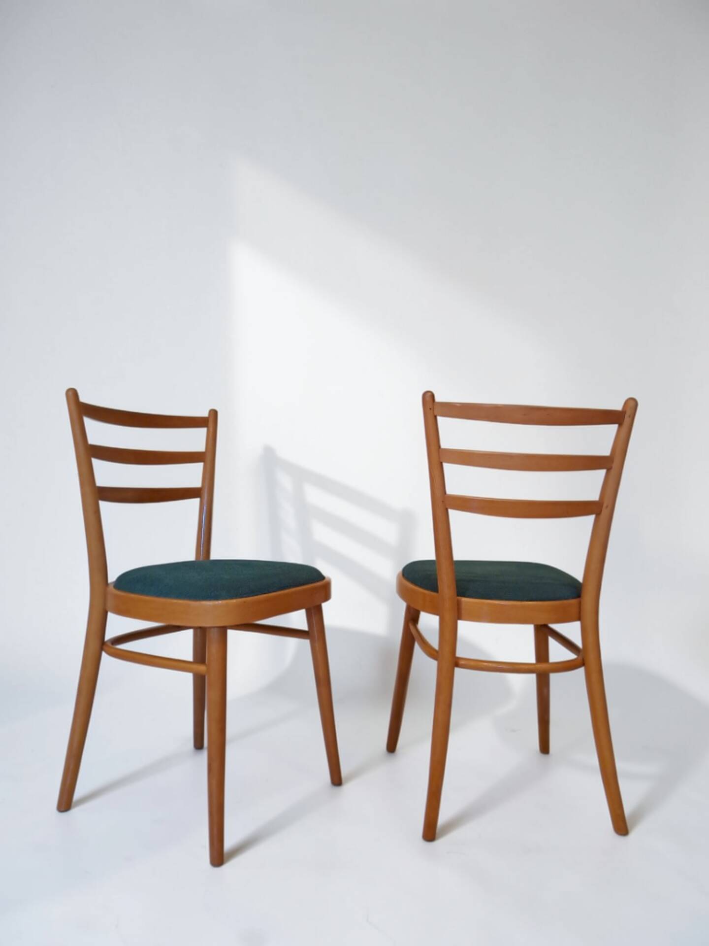Set of 4 TON chairs, Czech vintage 1960s.