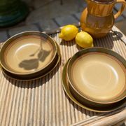 Pair of flat and deep plates in antique stoneware