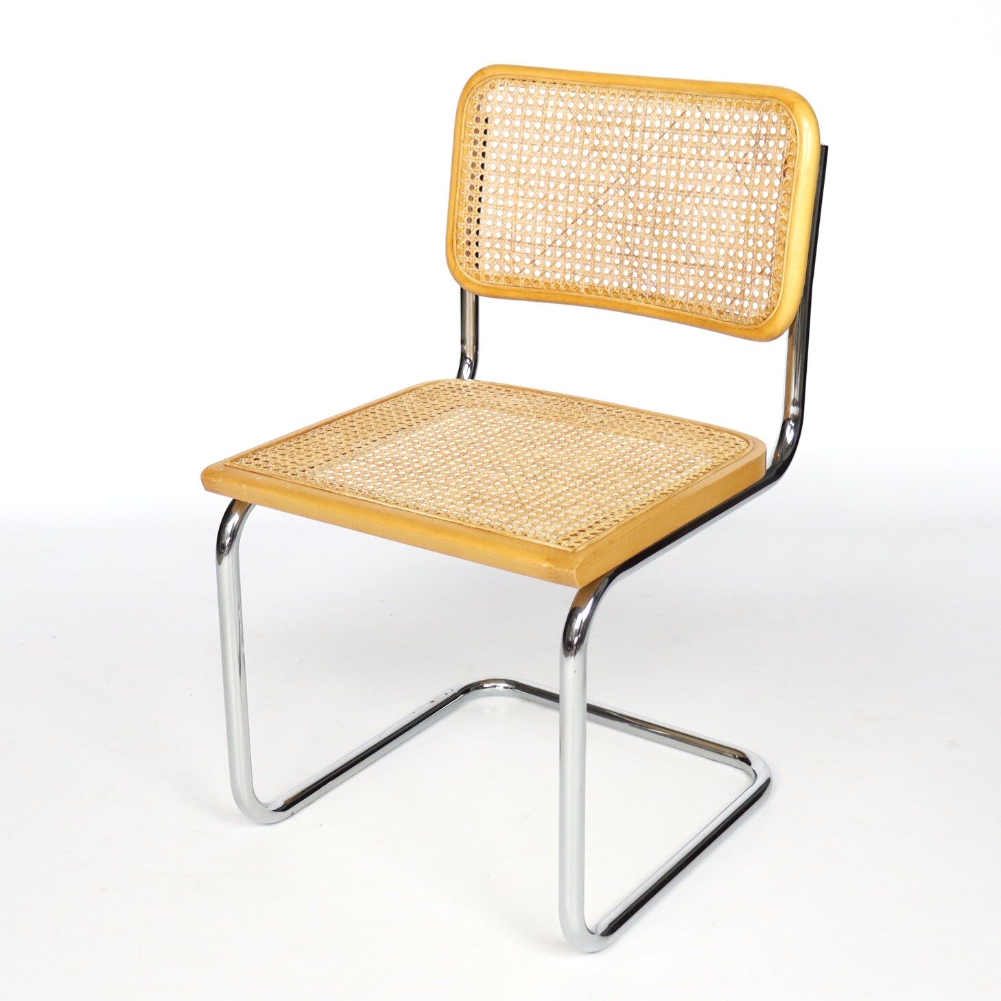 Chair B32