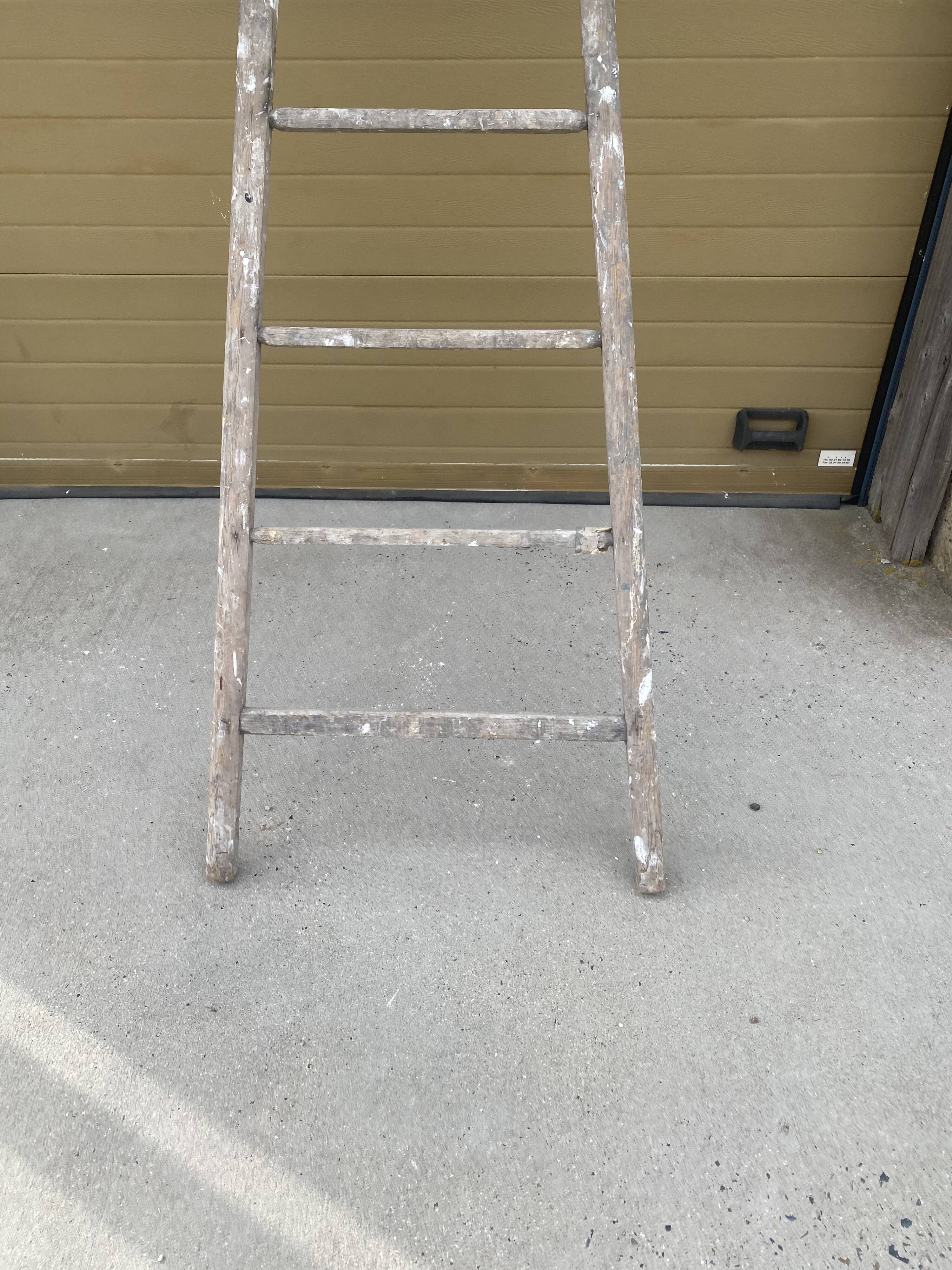 Decorative wood scale