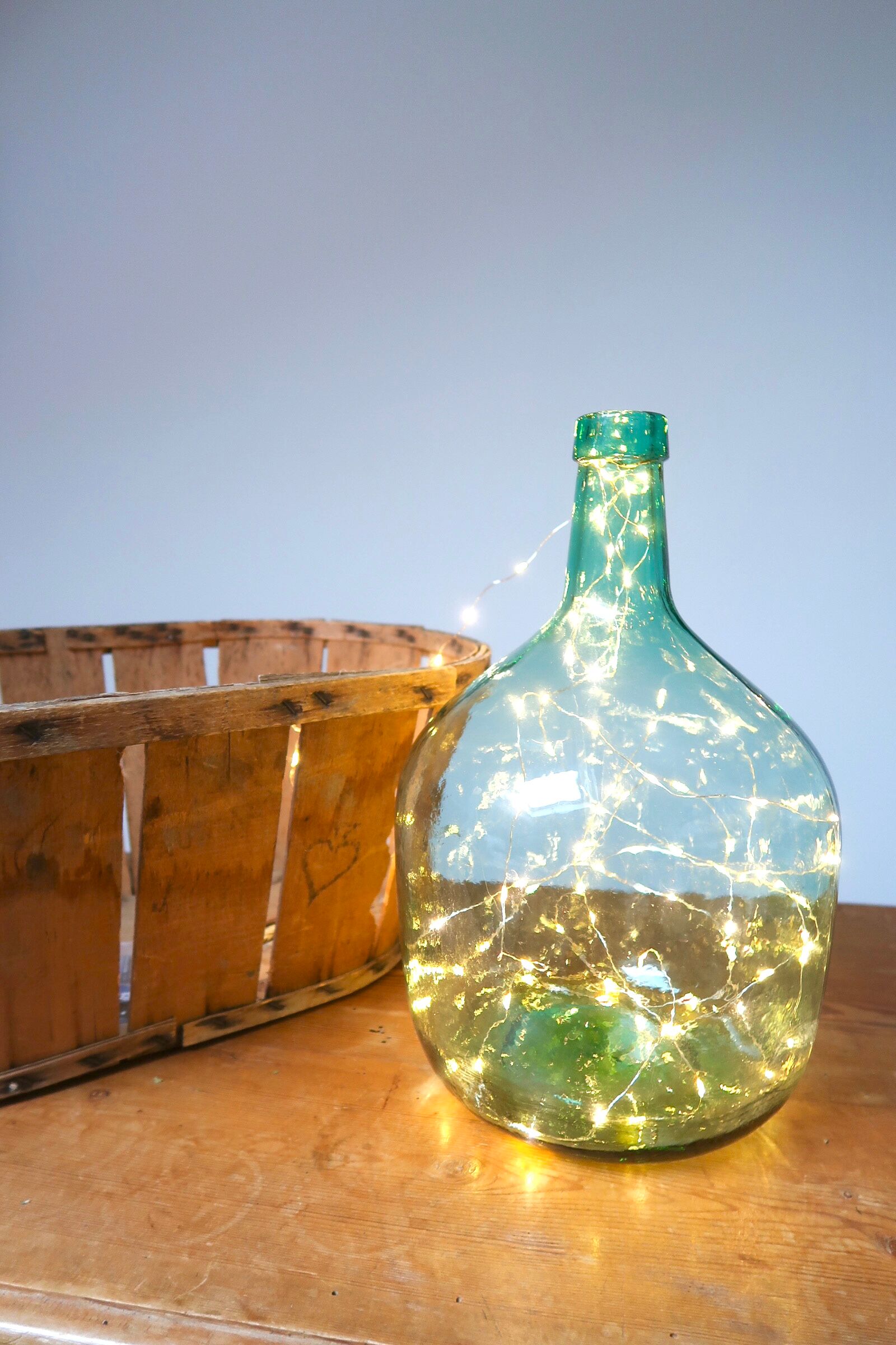 8-litre green demijohn