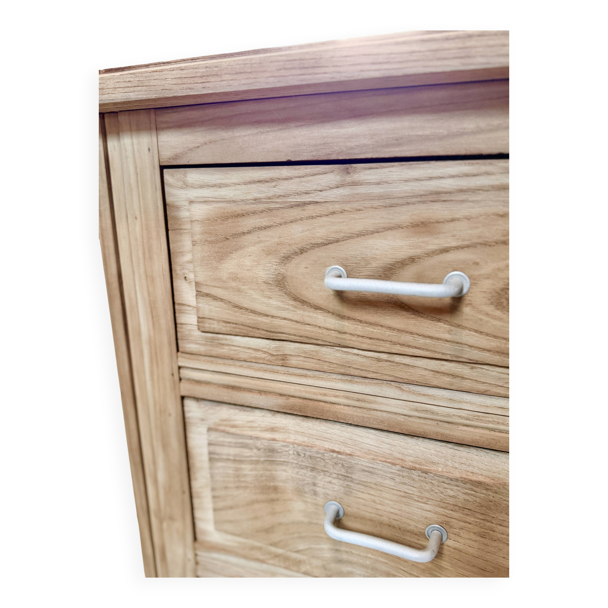commode in sandblasted oak raw wood