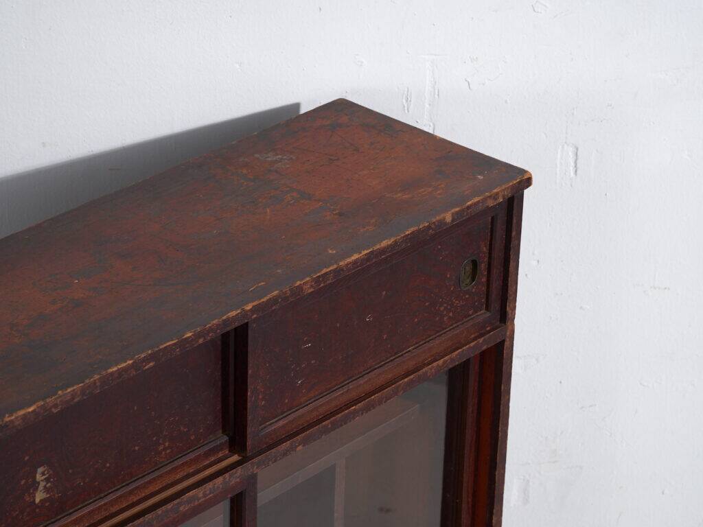 Antique Japanese display cabinet with sliding glass doors – Taishō–Shōwa period (circa 1920–1950)