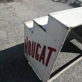 Furniture counter nougat display