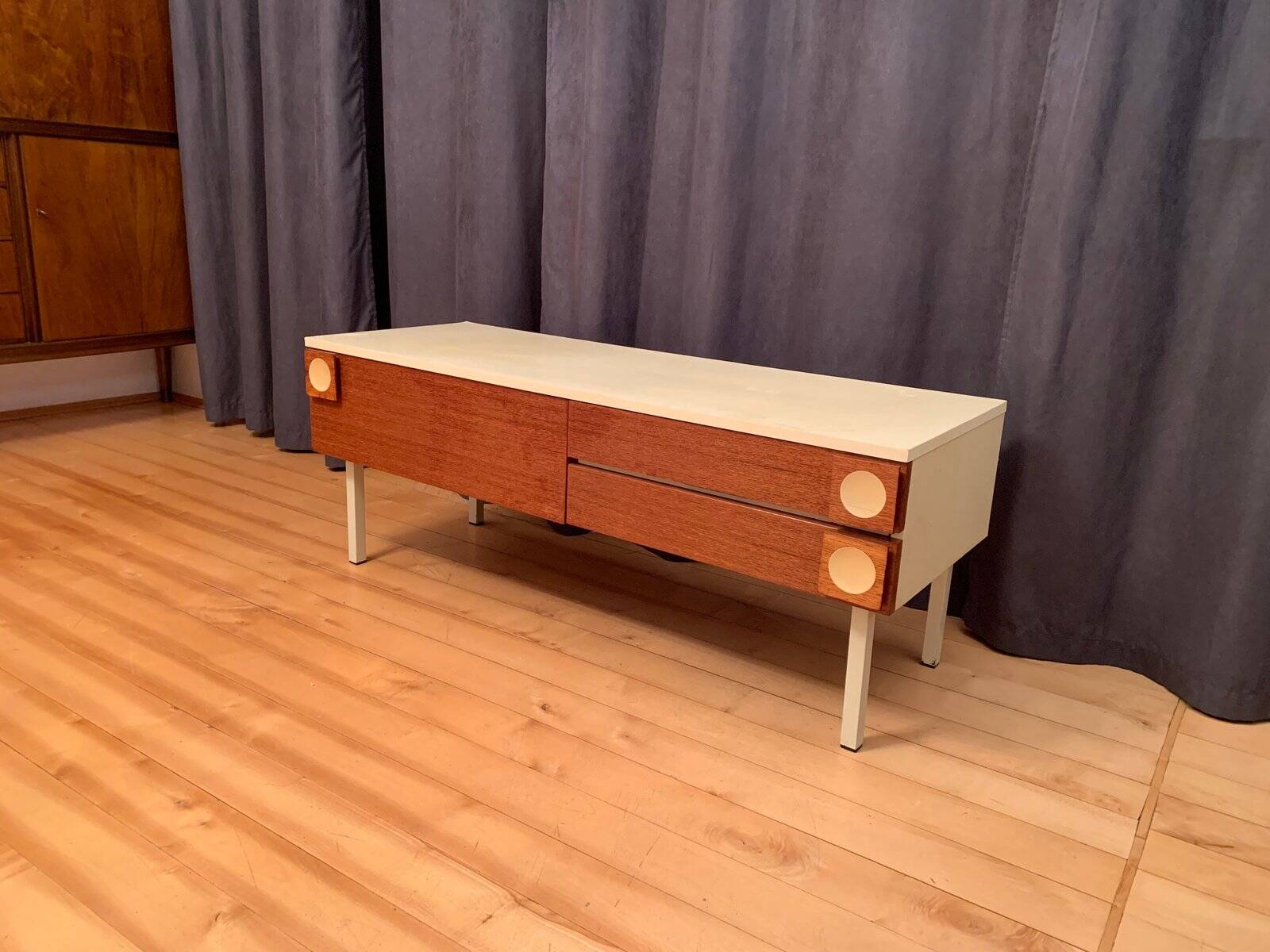 Commode vintage, années 1970