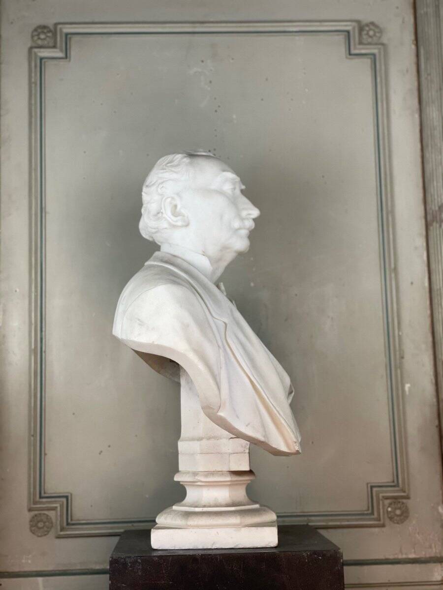 Buste masculin en marbre blanc statuaire, Carrare vers 1900