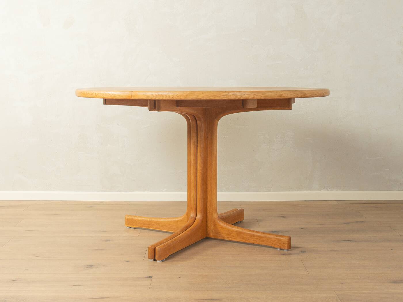 Classic extendable dining table with two extension leaves by Karl Erik Ekselius from the 1960s