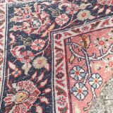 Heriz oriental carpet