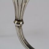 Paire de chandeliers candélabres avec porte-bougie double fait d'argent