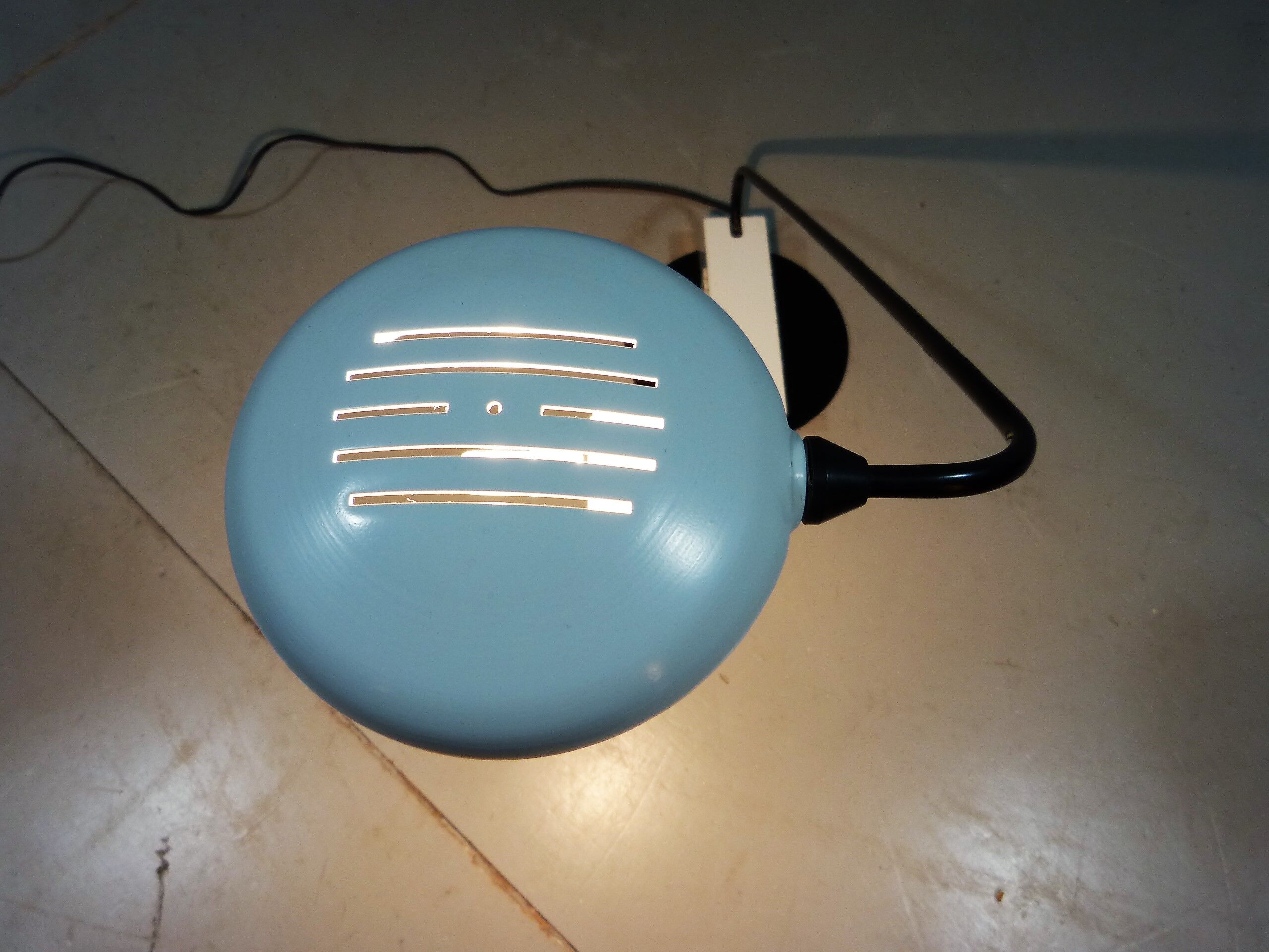 Lampe de bureau italienne en blanc et noir, années 1980