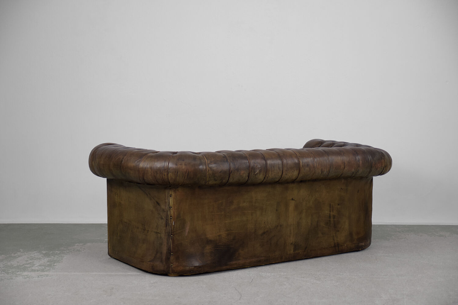 Antique brown leather chesterfield sofa, 1920s