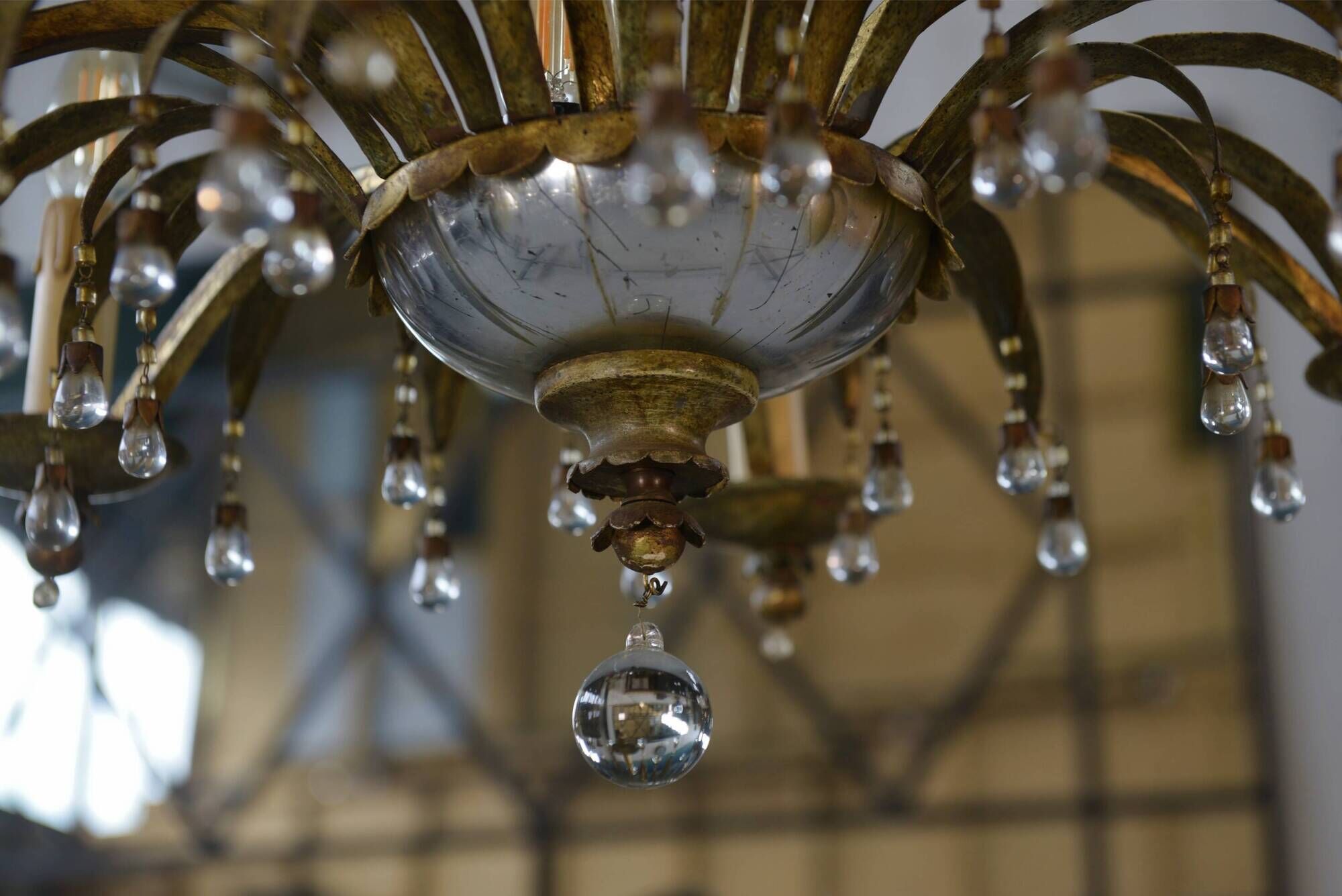 Metal suspension with pendants attributed to Maison Jansen 1970s.