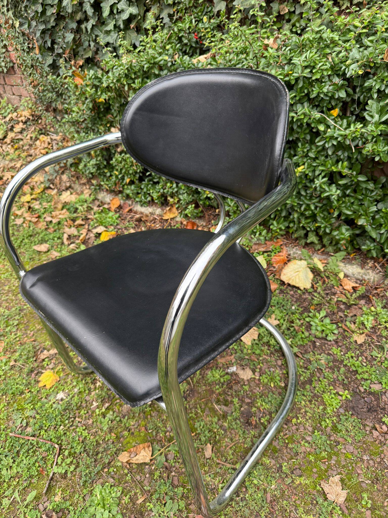Set of 10 Italian design chairs from the 1970s by Effezeta