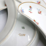 Ravier lune aux motifs de fleurs et liseré or en porcelaine de Limoges