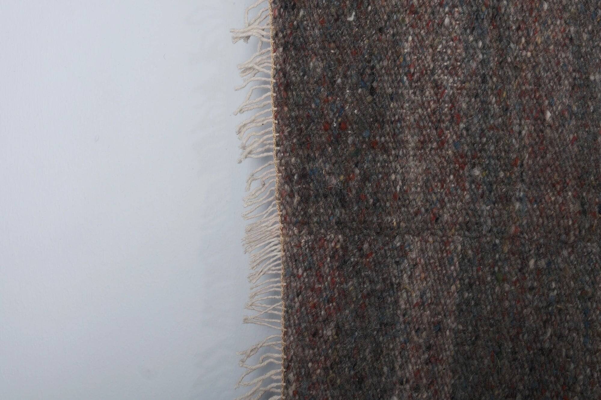 Vintage Turkish kilim, handwoven, 285x420 cm.