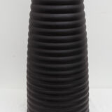 Vase en terre brun et or