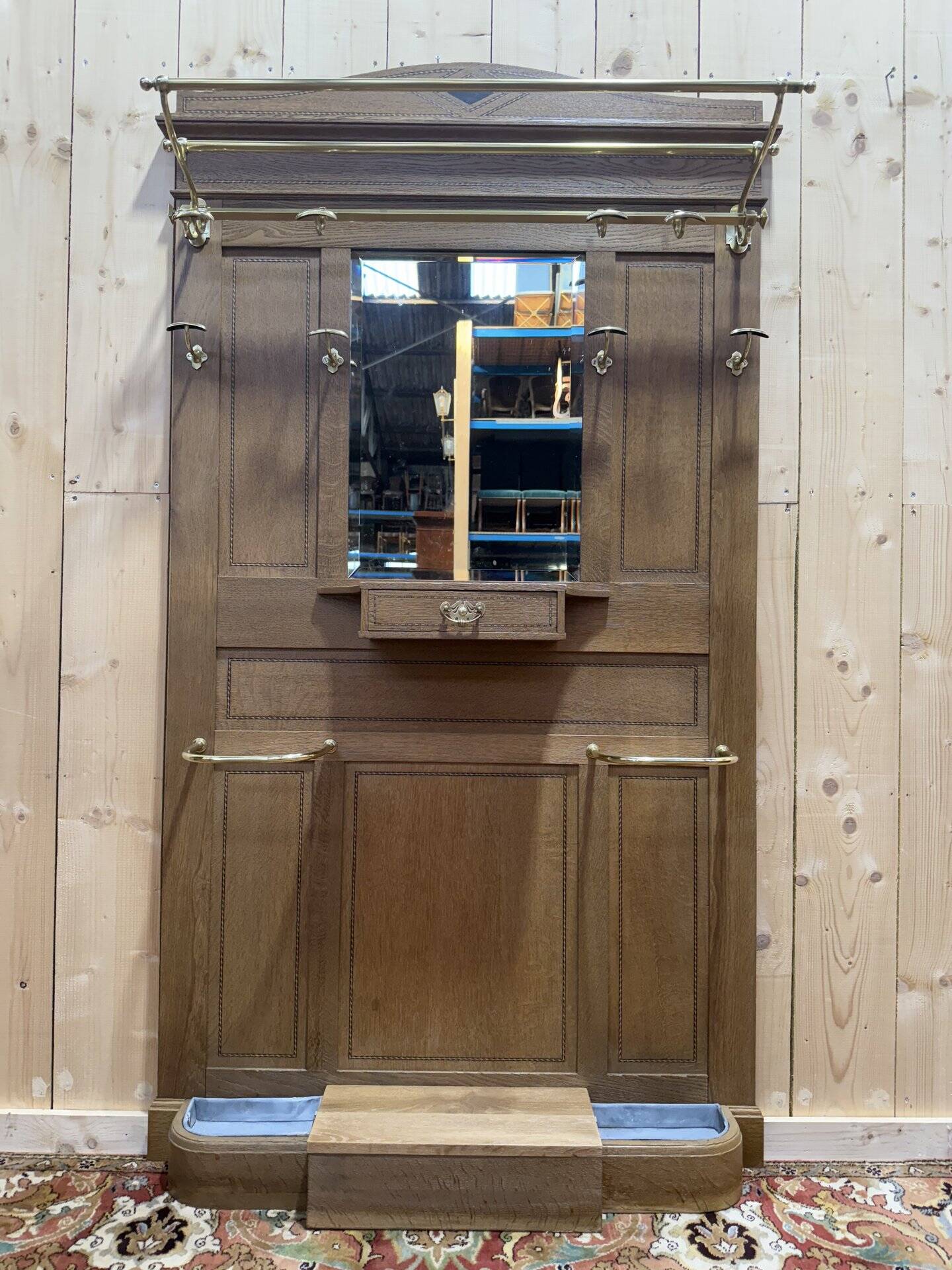 Coat rack - Solid oak wardrobe