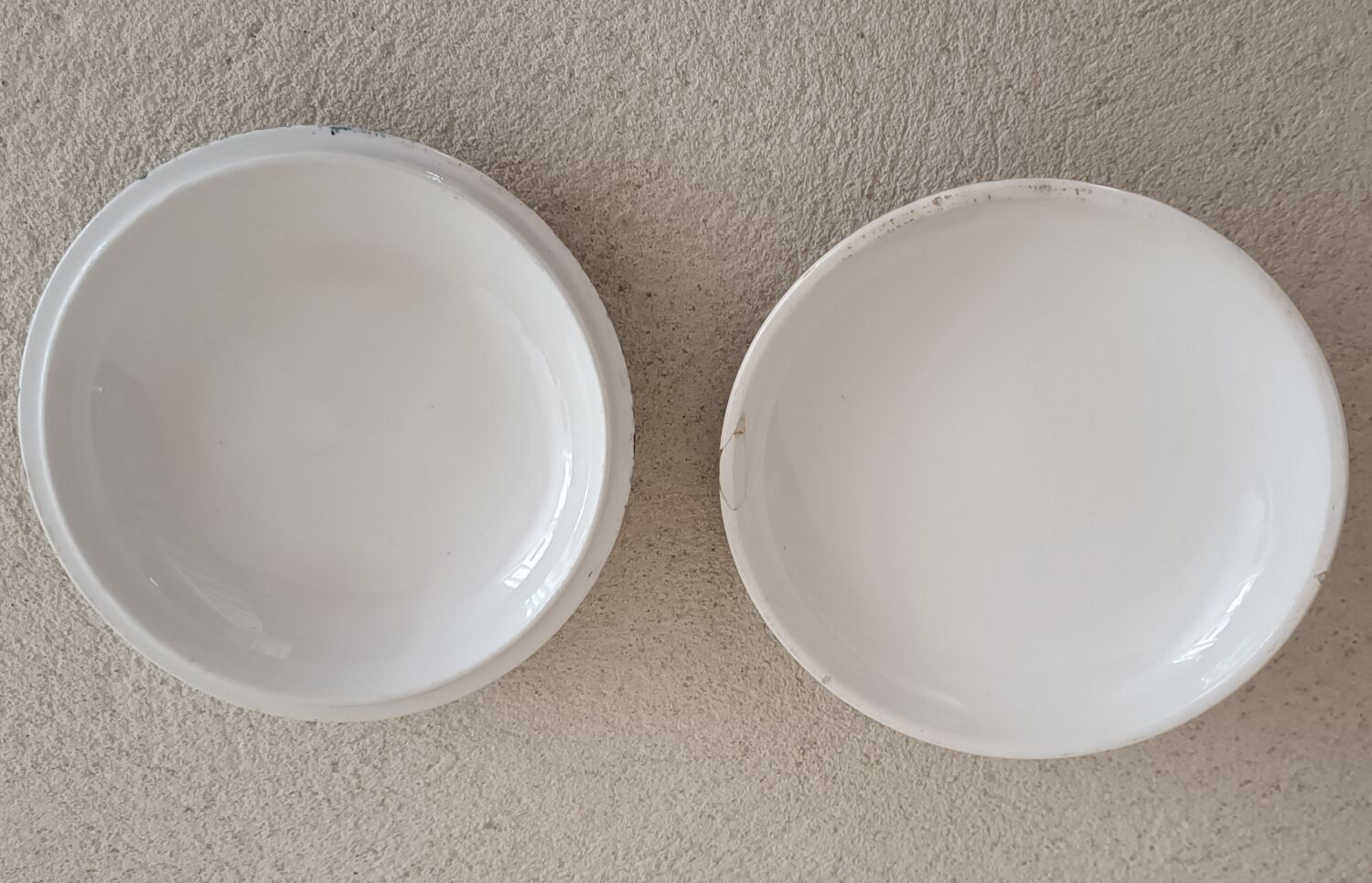 Gien earthenware bonbonnière