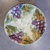 Set of 12 antique earthenware plates in slip with grapes and vines