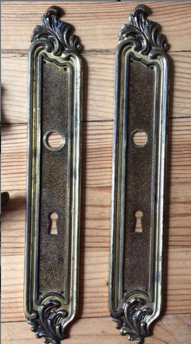 Door plates and door handles from the 70s