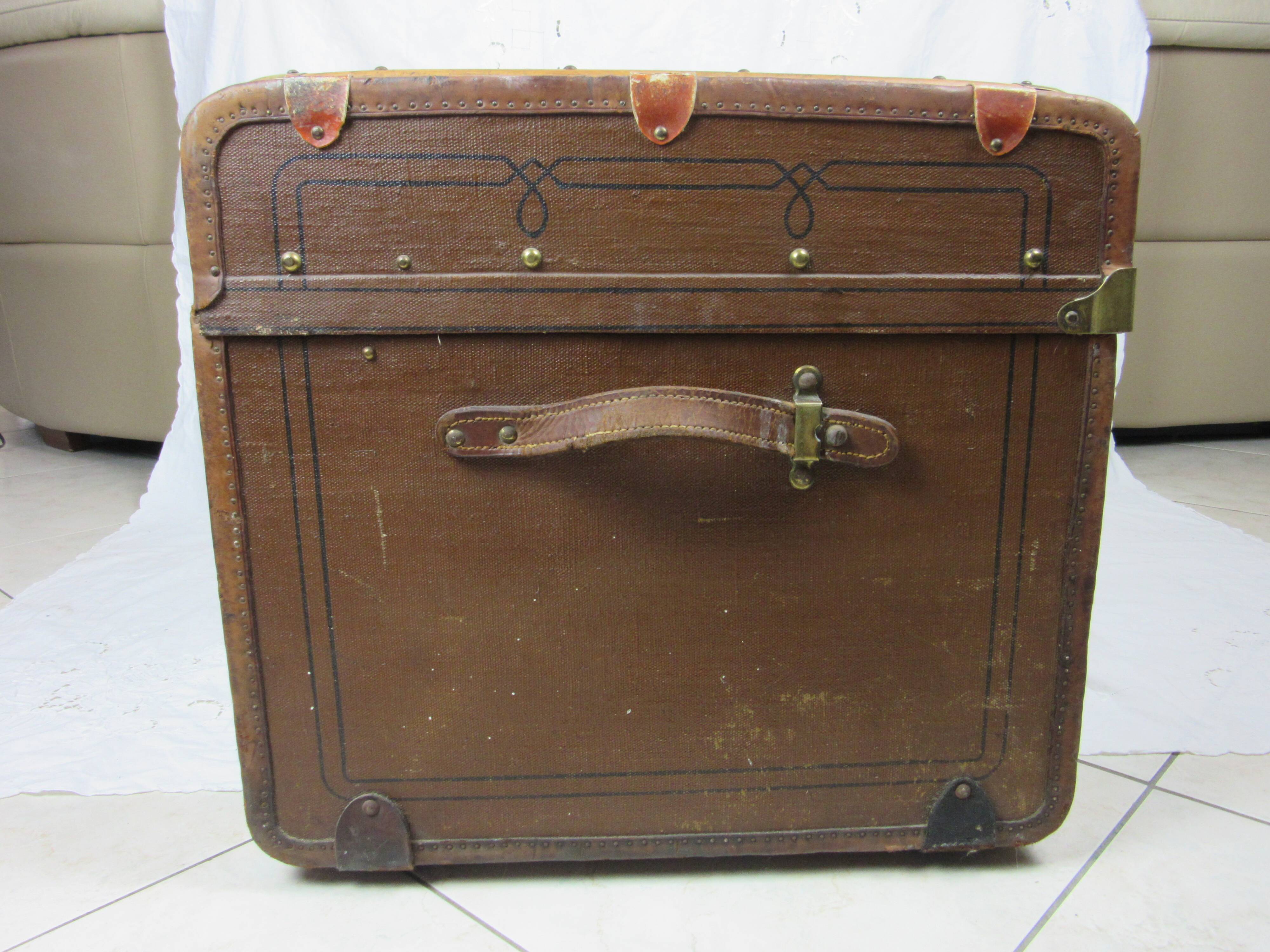 Malle ancienne
