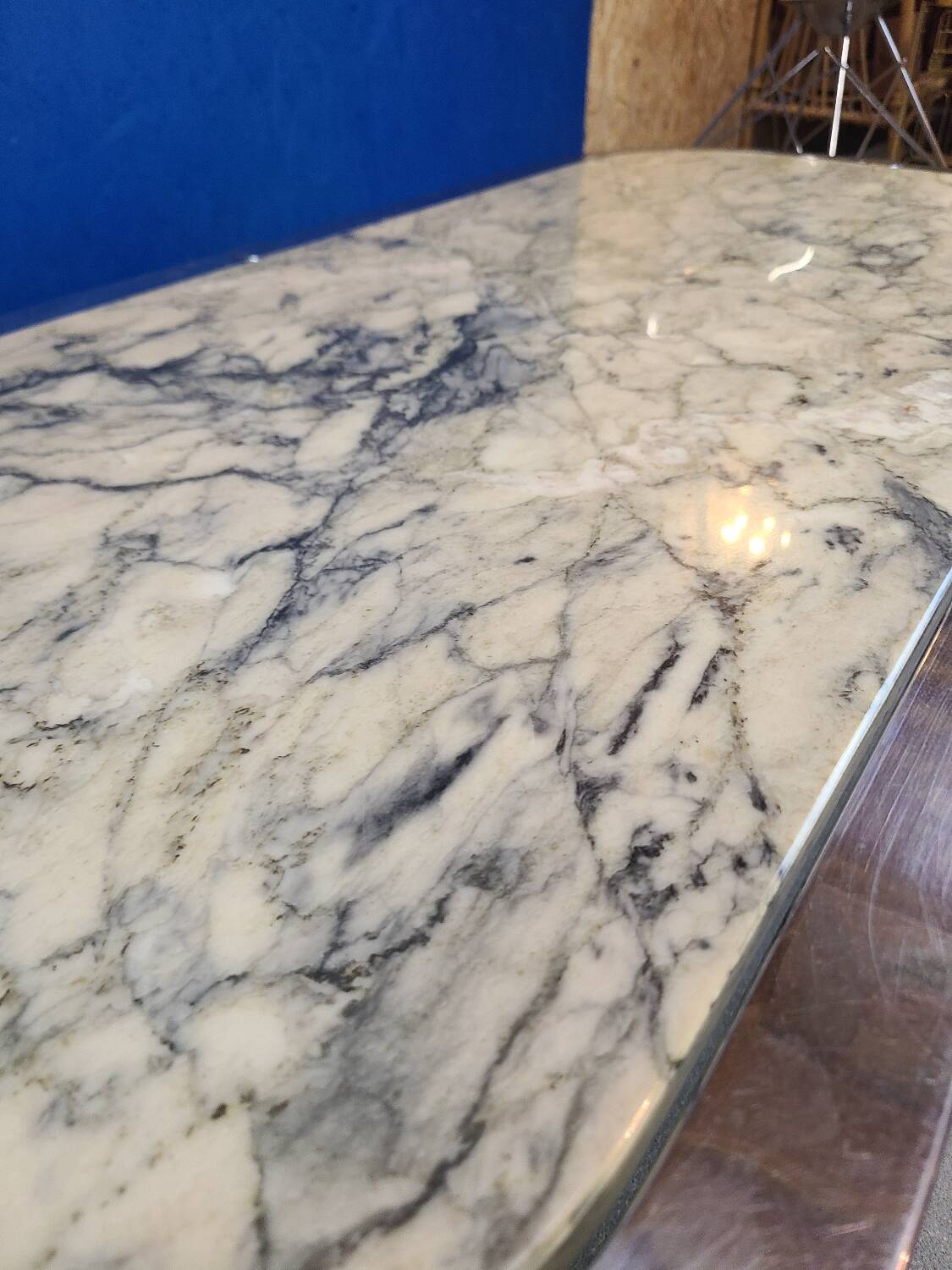 Italian design coffee table from the 70s, marble and chrome