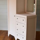 asymmetrical cabinet