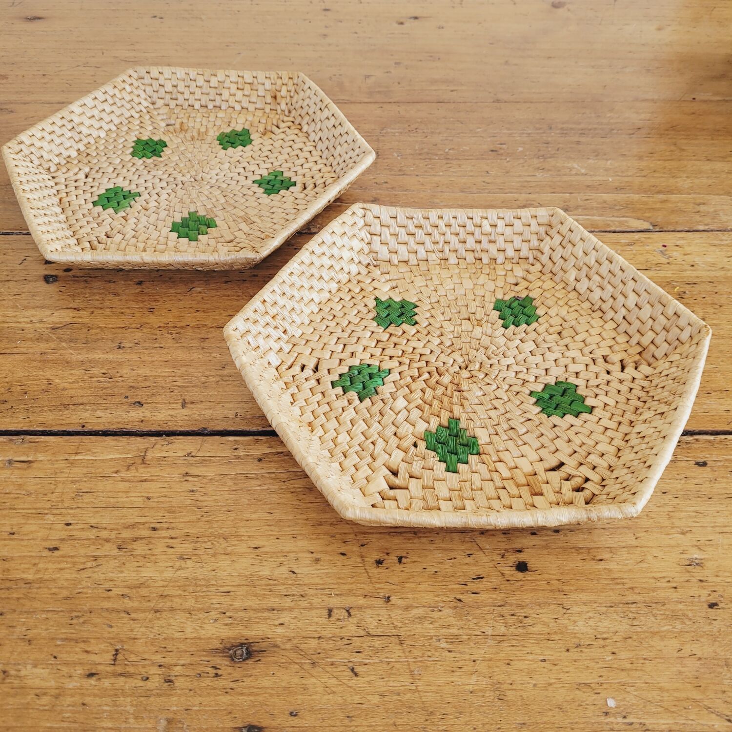 Duo raffia baskets