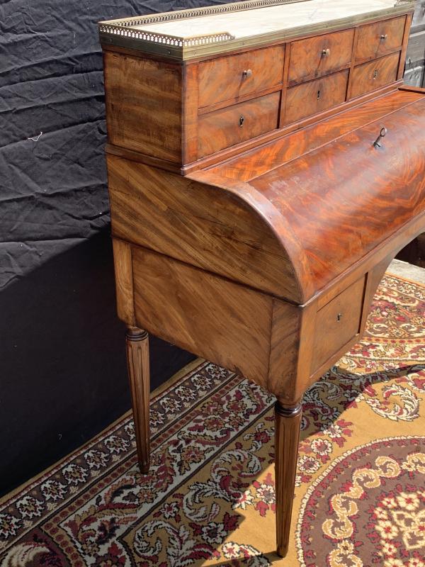 Restoration-era mahogany cylinder desk