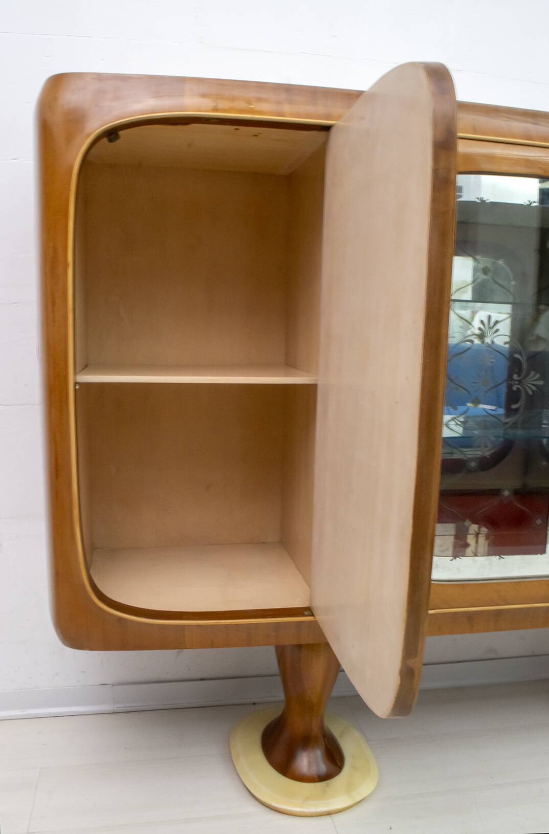 Vittorio Dassi Mid-Century Modern Italian Mahogany Cabinet Bar, 1950s