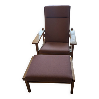 Wegner GE-163A et repose-pieds.