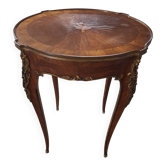 Table d'appoint guéridon type Louis XV en marqueterie