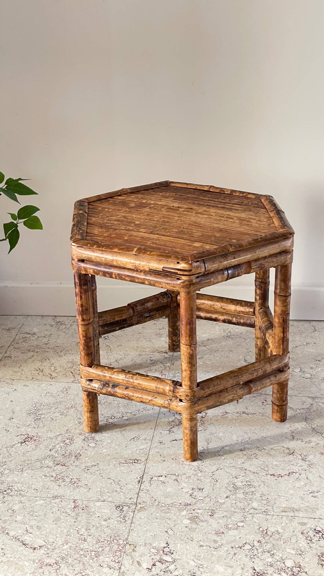 Table basse en bambou vintage