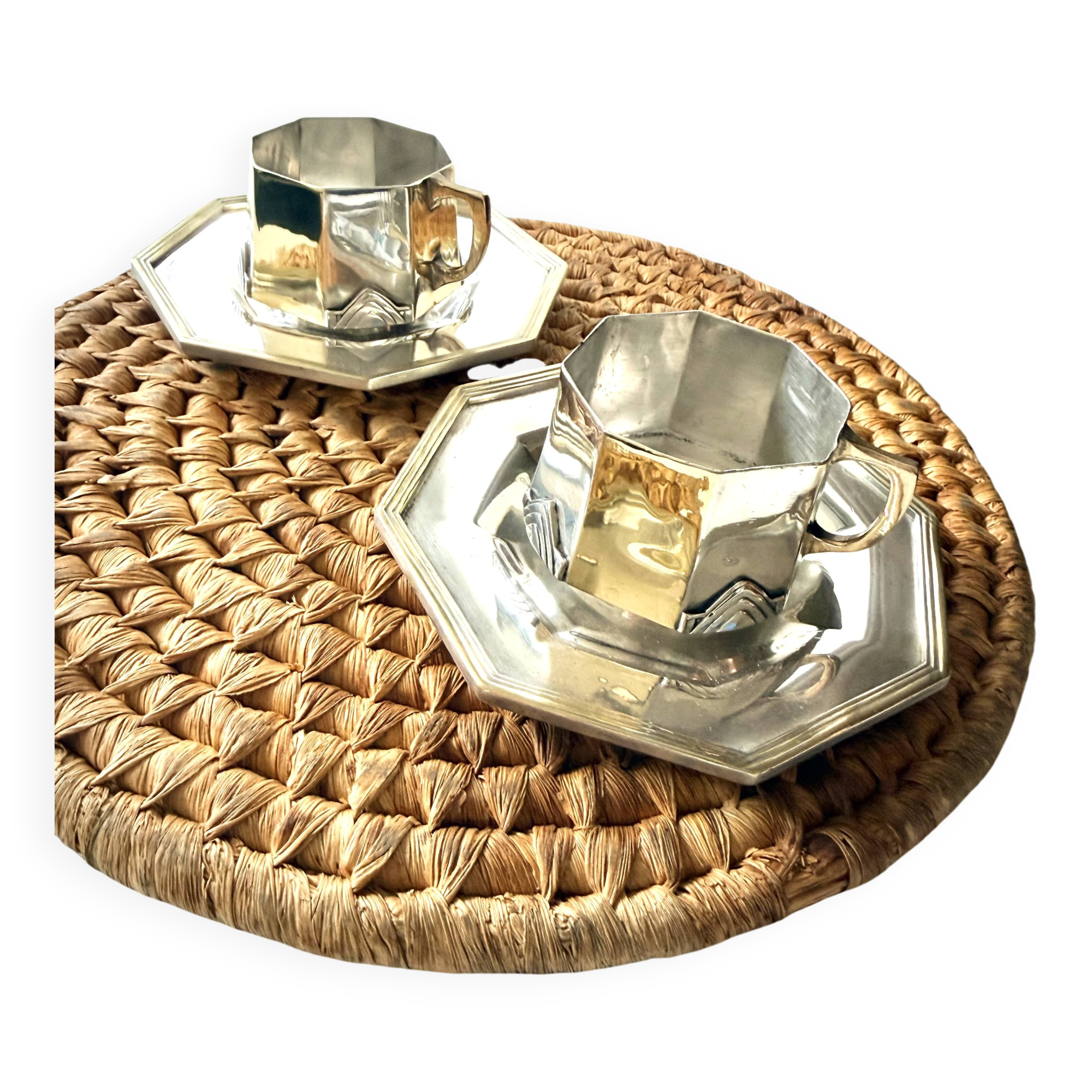 Pair of coffee cups with saucer (18th century)