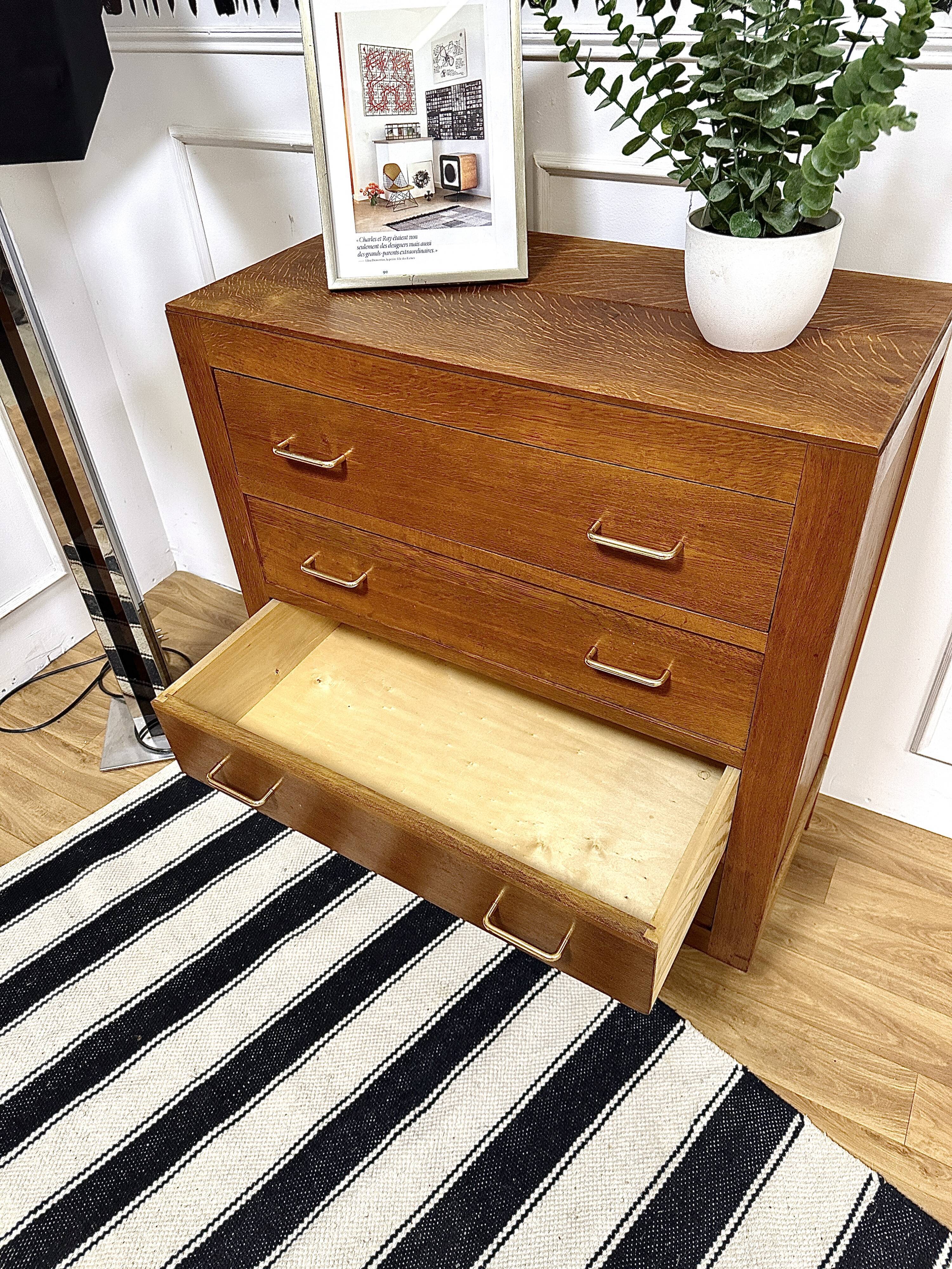 Vintage chest of drawers bobbin feet
