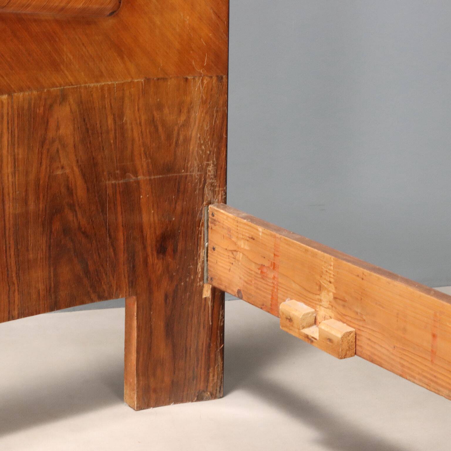 Bed from the 50s-60s