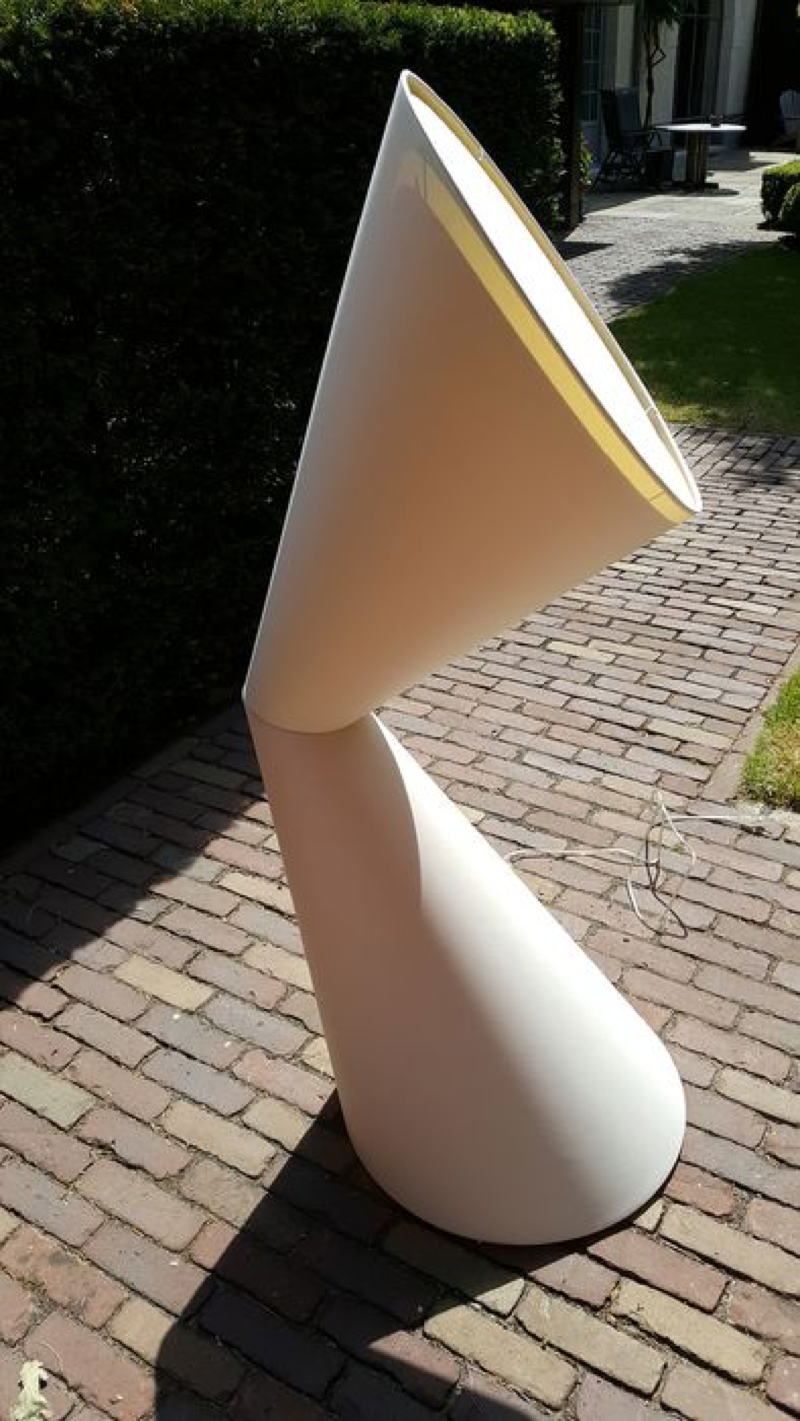 Lampadaire Lala par Kundalini