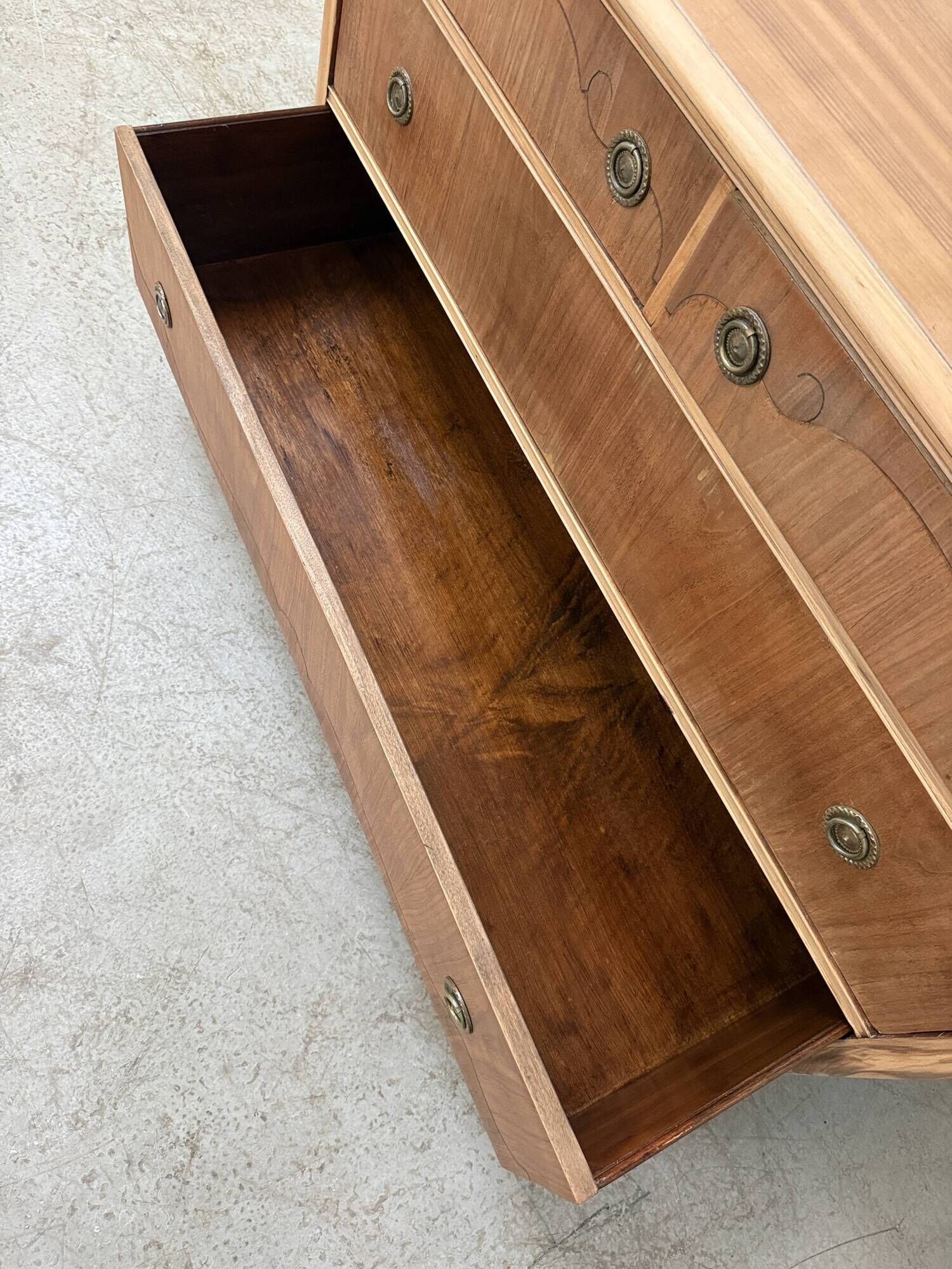 Large Art Deco chest of drawers in mahogany and ash (renovated)