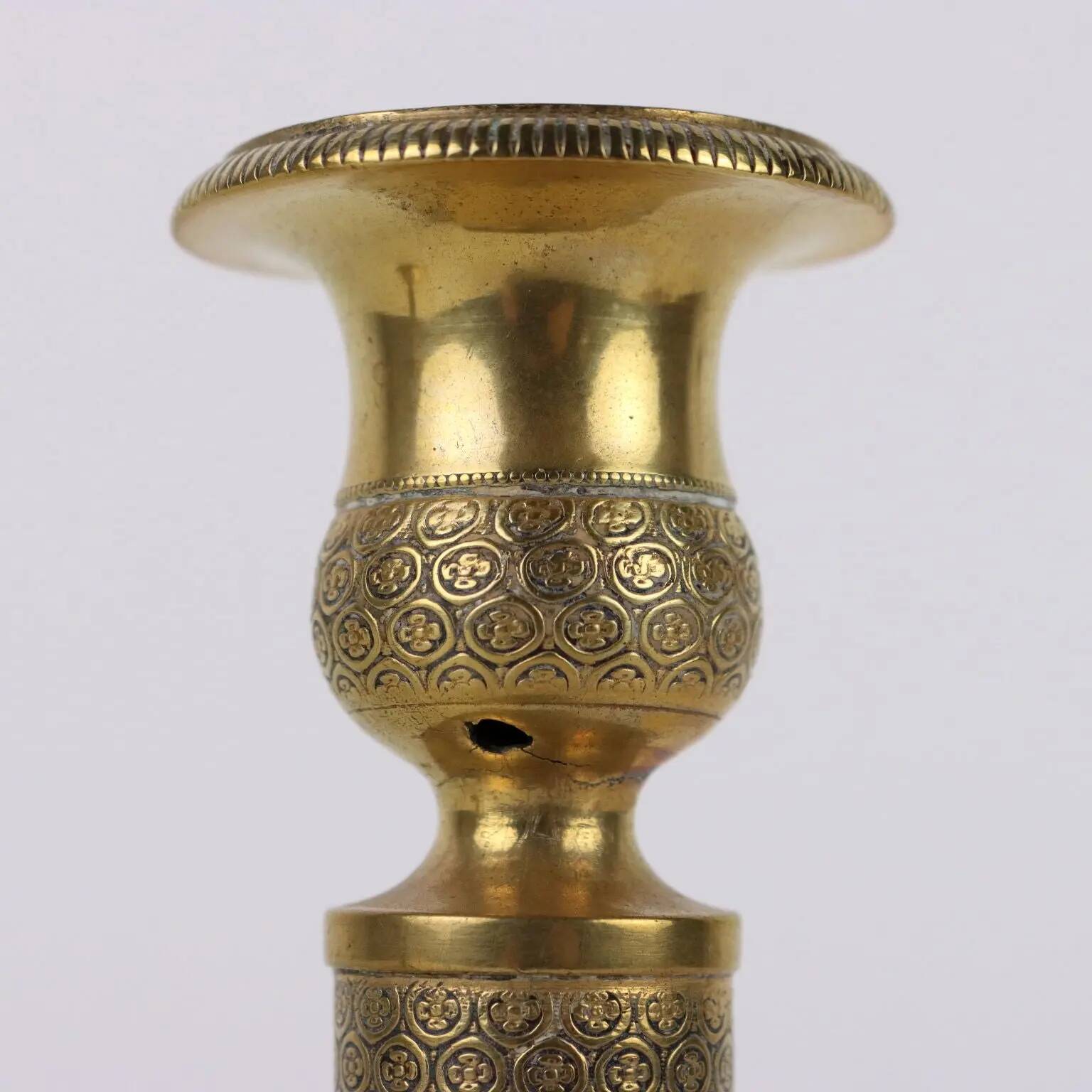 Bougeoirs anciens en bronze, Europe XIXème