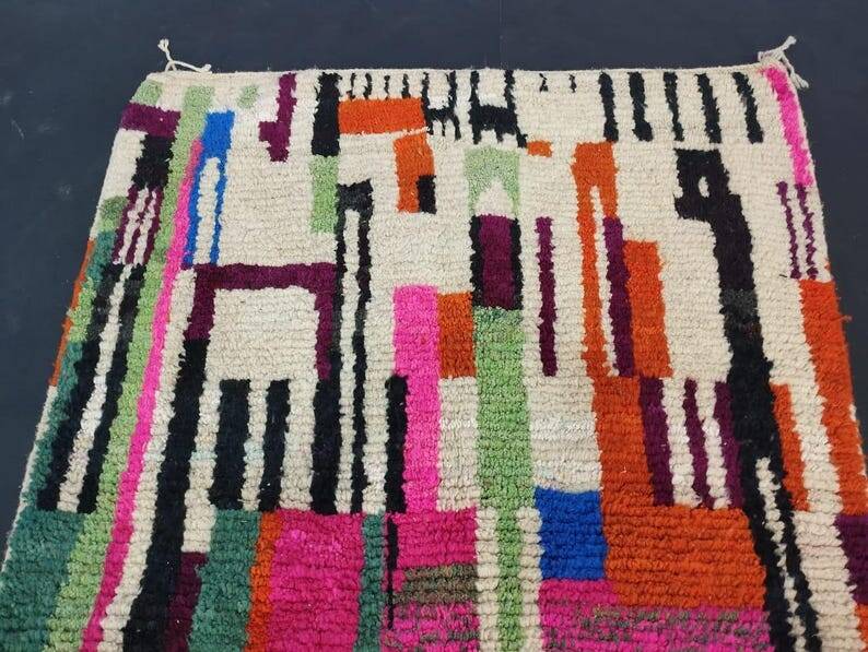 Berber Moroccan rug decorated 250cm x 150cm