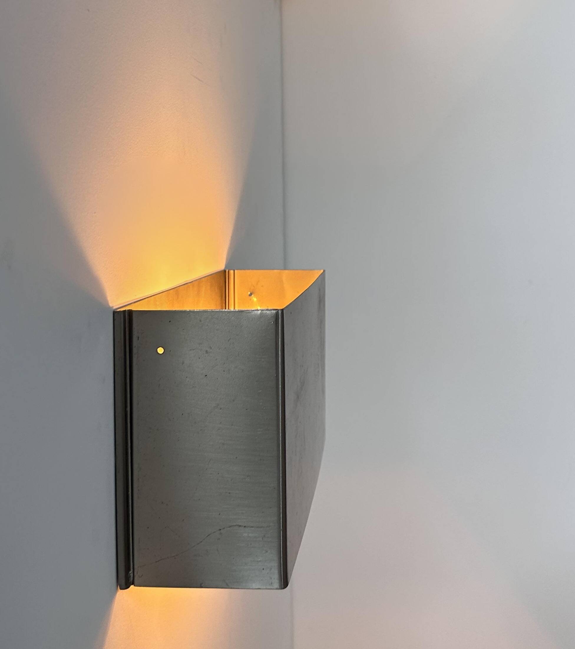 Vintage modernist wall lamp, folded metal, France 1970