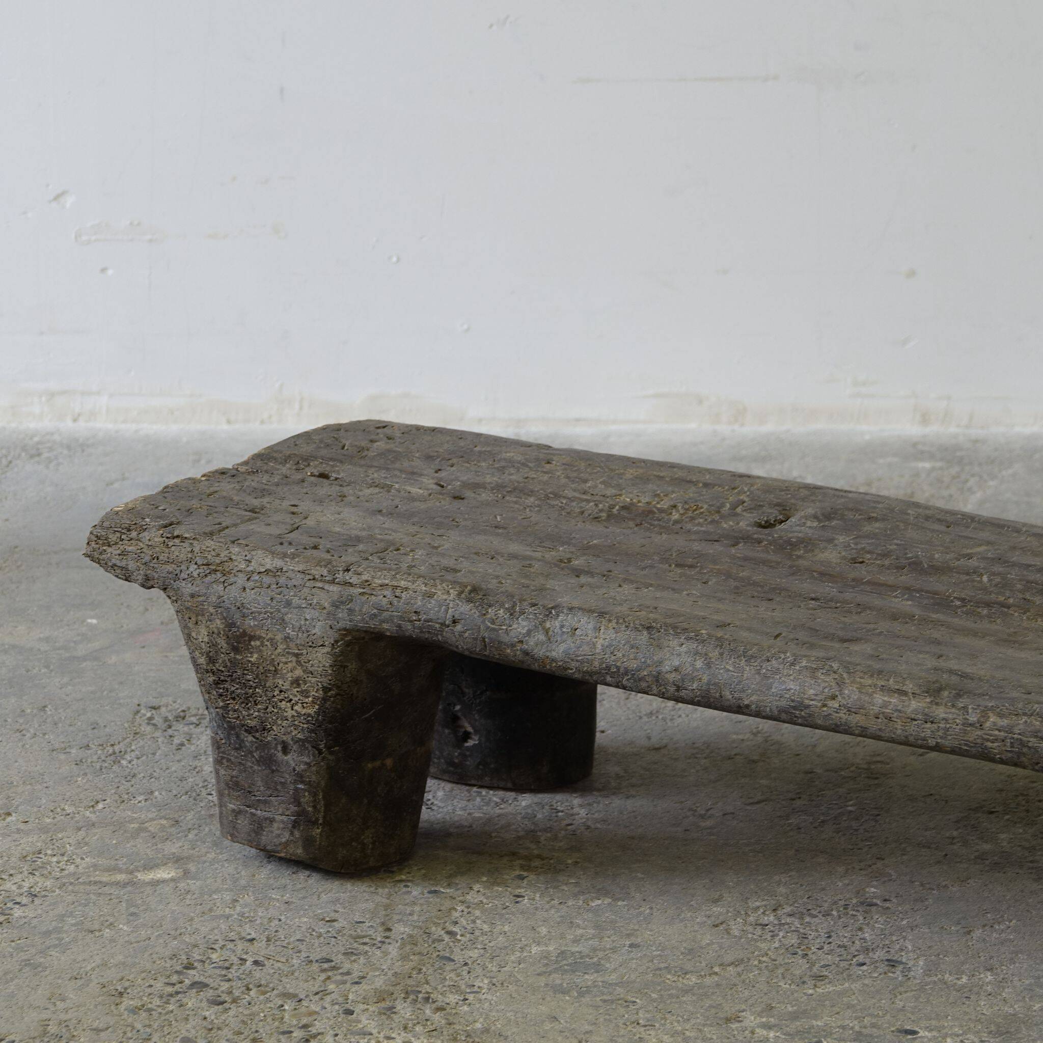 Angami - Authentic old Naga table n°6