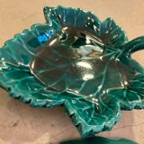 Set of leaf dishes