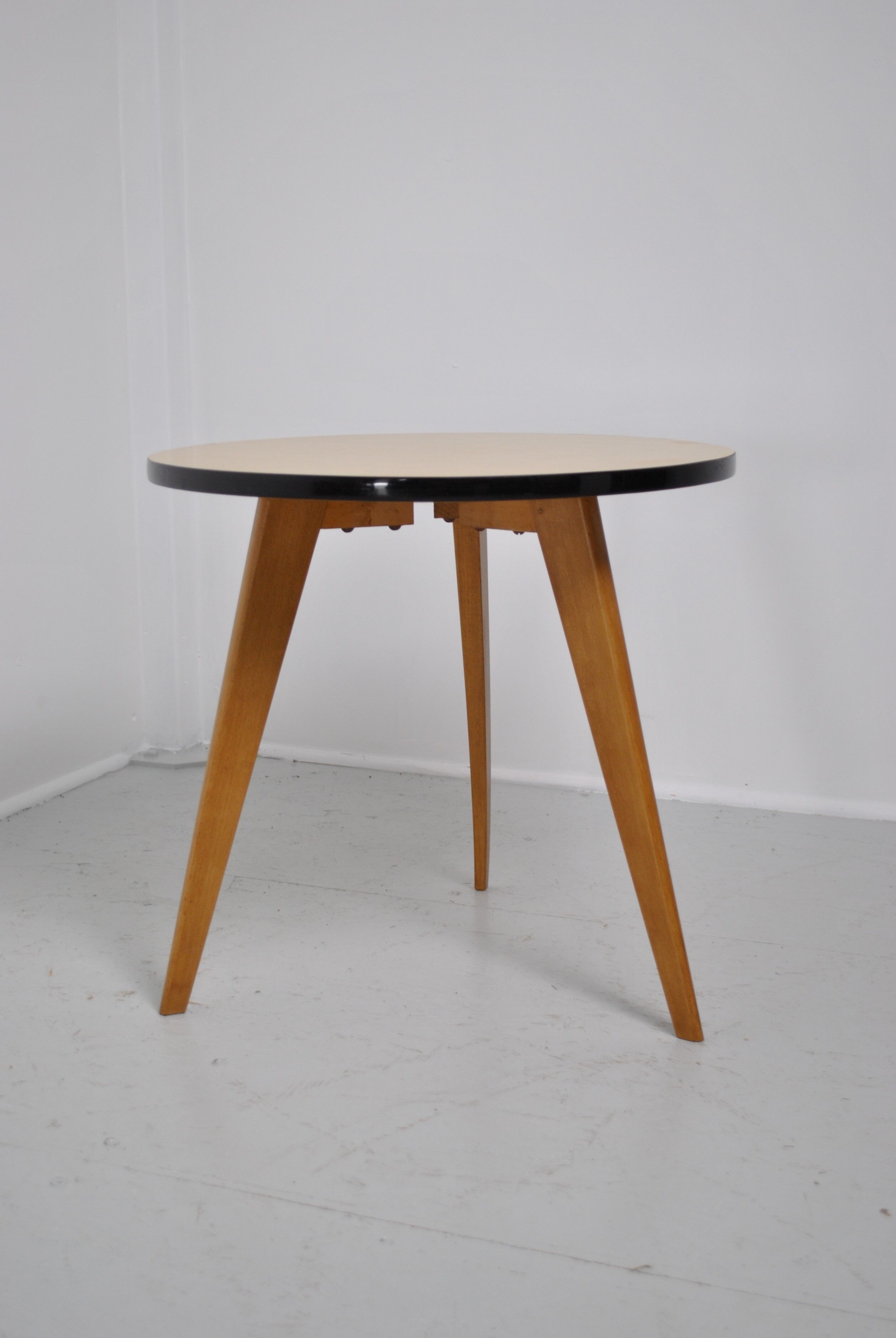 Tripod coffee table 1960