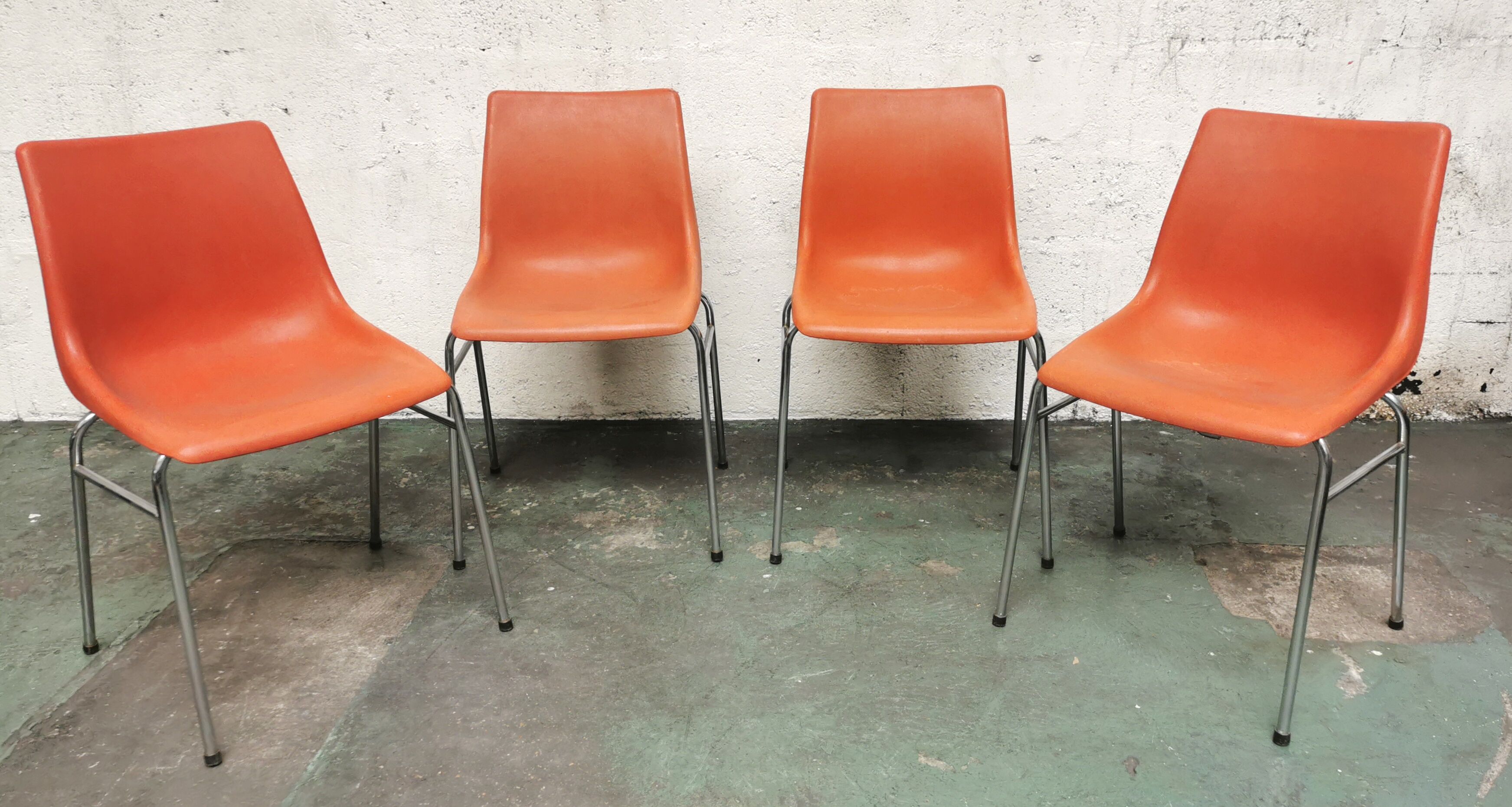 Robin Day polyprop chair