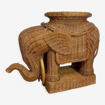 Elephant woven wicker side table 70s