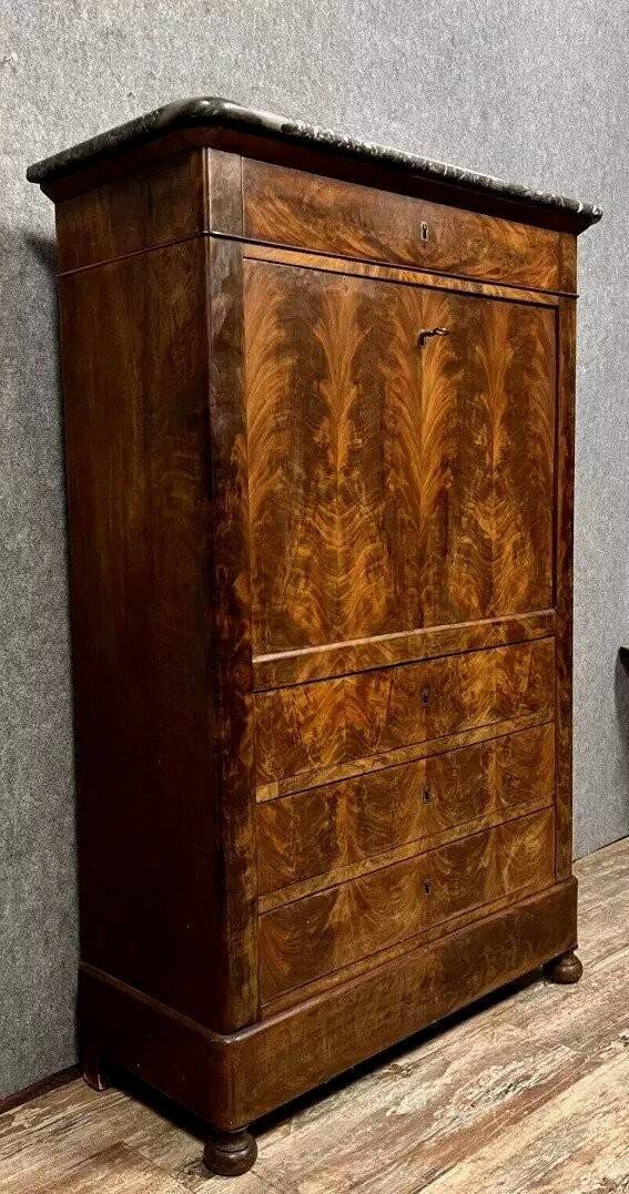 Flame mahogany writing desk – Louis-Philippe period, 19th century