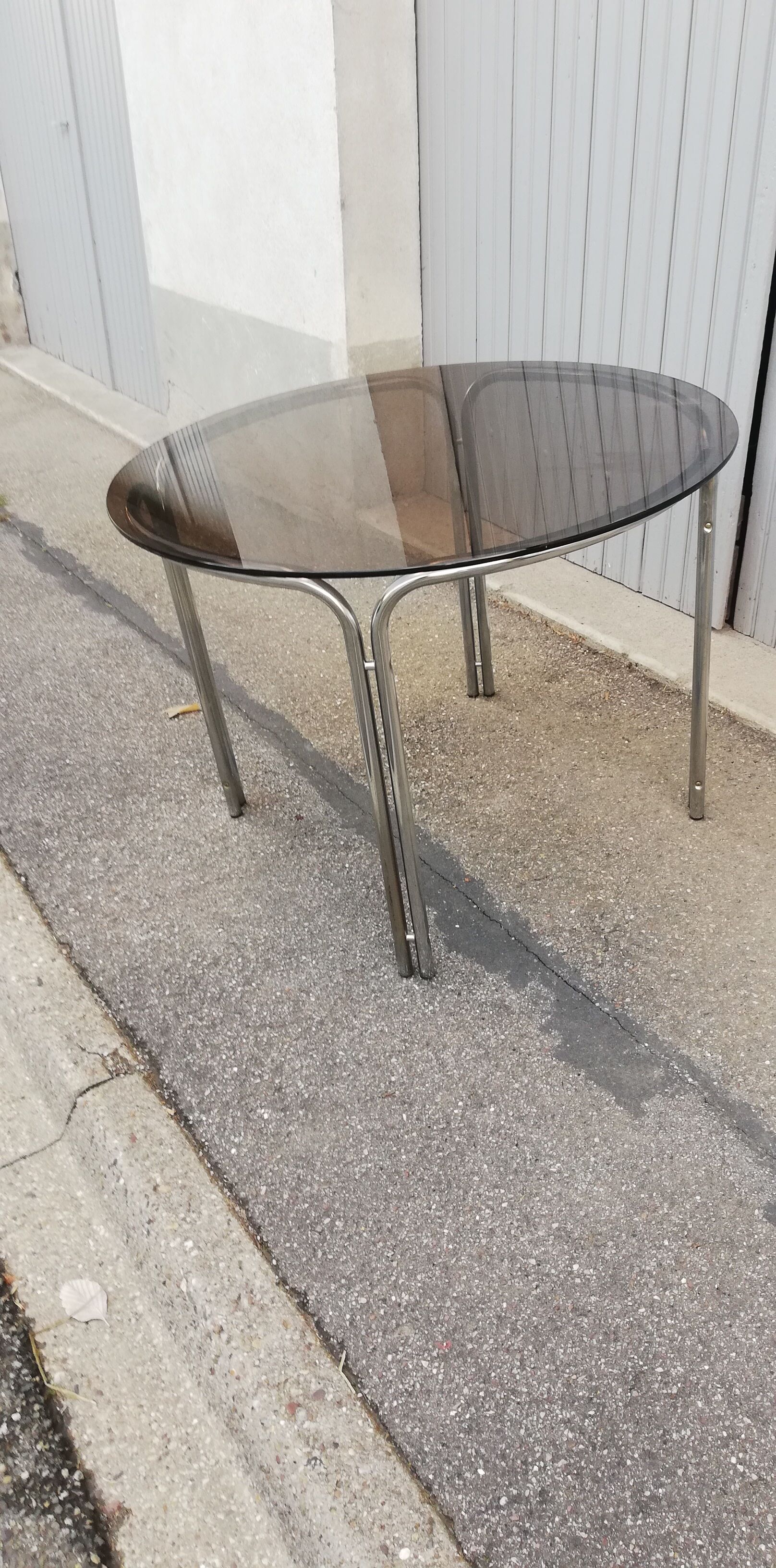 Round table vintage chrome and smoked glass