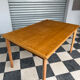Table scandinave en chêne
